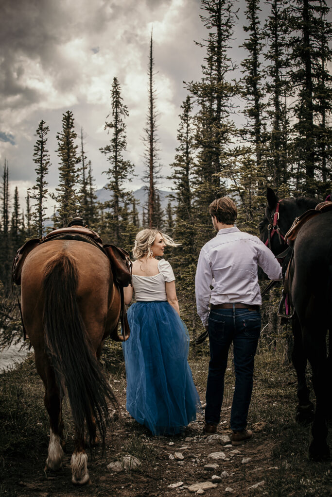 Alberta elopement with horses